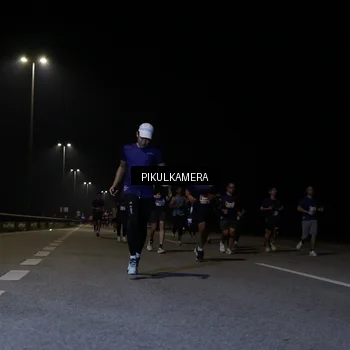Runner Photo 7518318