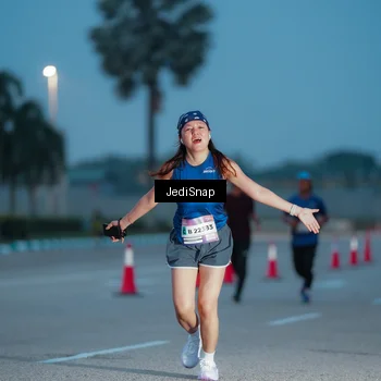 Runner Photo 7518324