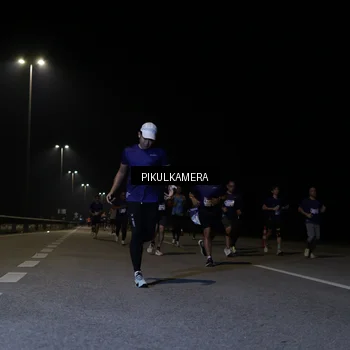 Runner Photo 7518326