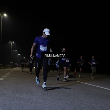 Runner Photo 7518328