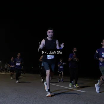 Runner Photo 7518352