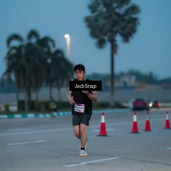 Runner Photo 7518363