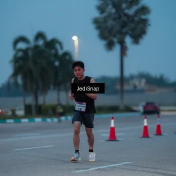 Runner Photo 7518366
