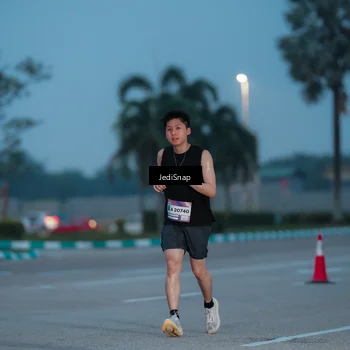 Runner Photo 7518370