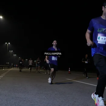 Runner Photo 7518374
