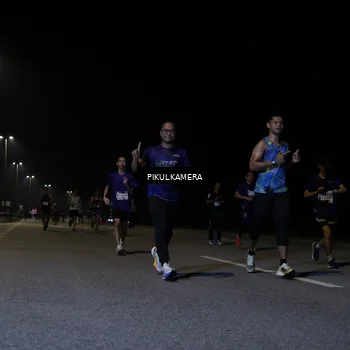 Runner Photo 7518375