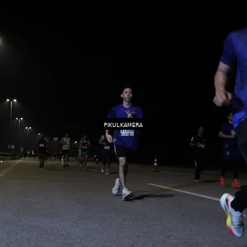 Runner Photo 7518379