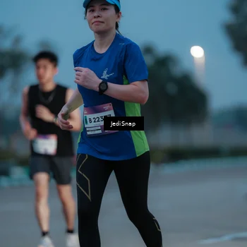 Runner Photo 7518385