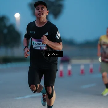 Runner Photo 7518390