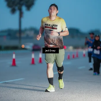 Runner Photo 7518391