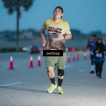 Runner Photo 7518394