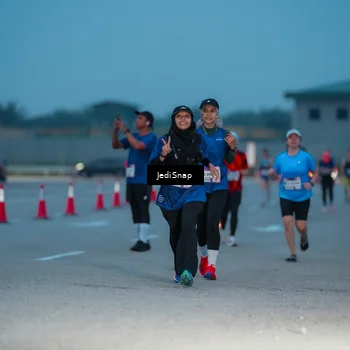 Runner Photo 7518403