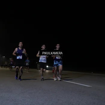 Runner Photo 7518406
