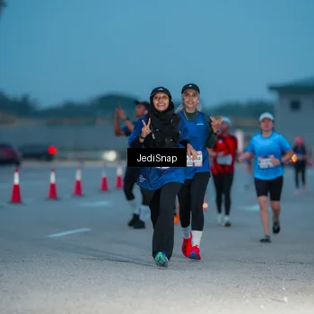 Runner Photo 7518412