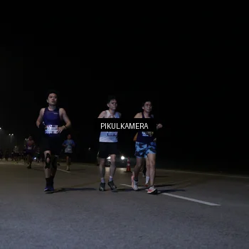 Runner Photo 7518413