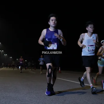 Runner Photo 7518418