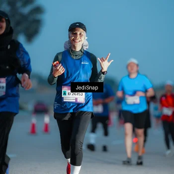Runner Photo 7518419