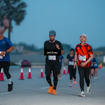 Runner Photo 7518440