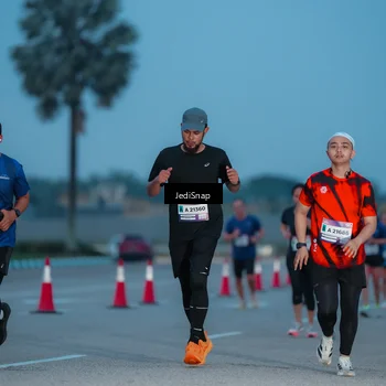 Runner Photo 7518453