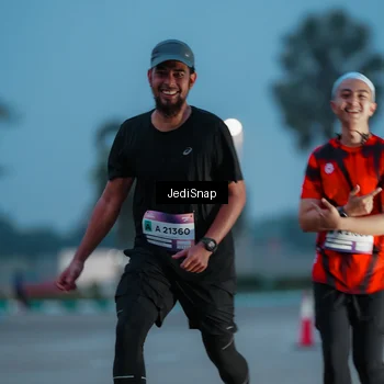 Runner Photo 7518457