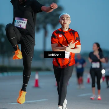 Runner Photo 7518460