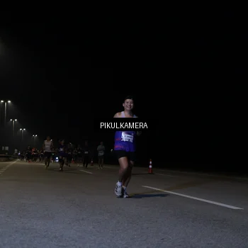 Runner Photo 7518461