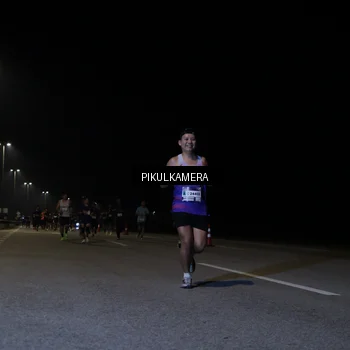 Runner Photo 7518464