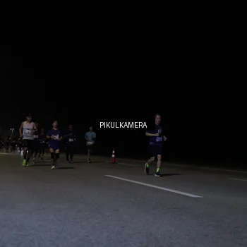 Runner Photo 7518471