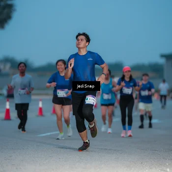 Runner Photo 7518479