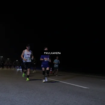 Runner Photo 7518480