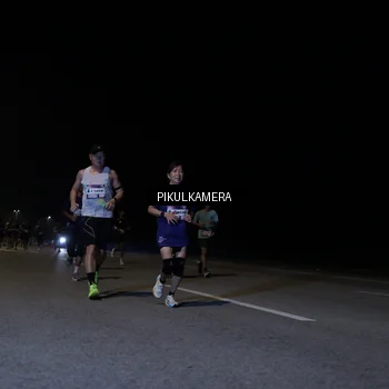 Runner Photo 7518483