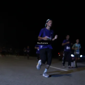 Runner Photo 7518491