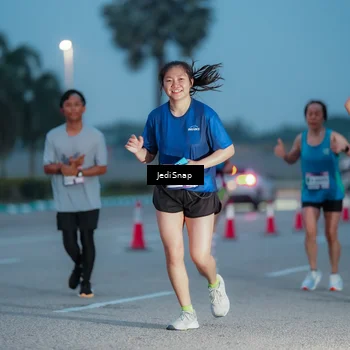 Runner Photo 7518496