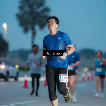 Runner Photo 7518497