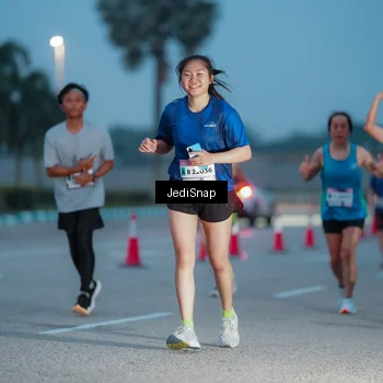 Runner Photo 7518498