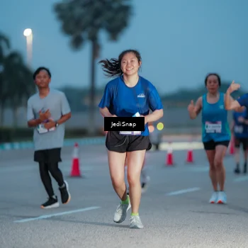 Runner Photo 7518499