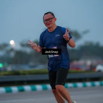 Runner Photo 7518523