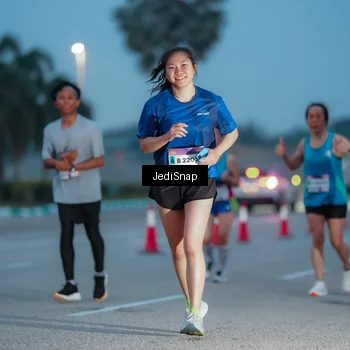 Runner Photo 7518524