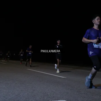 Runner Photo 7518529