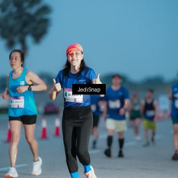 Runner Photo 7518533