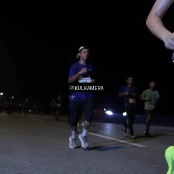 Runner Photo 7518534
