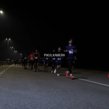 Runner Photo 7518547
