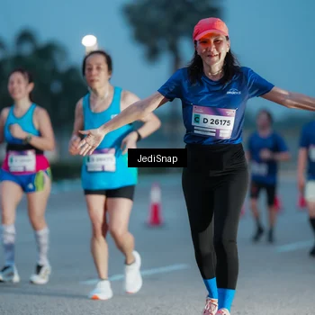 Runner Photo 7518548