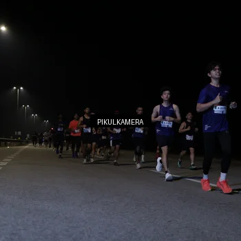 Runner Photo 7518554
