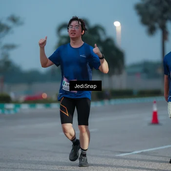 Runner Photo 7518566