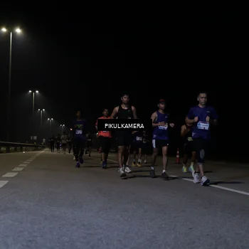 Runner Photo 7518578