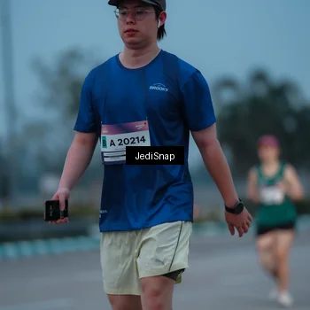 Runner Photo 7518583