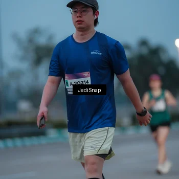 Runner Photo 7518588