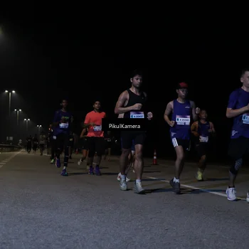 Runner Photo 7518591