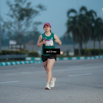Runner Photo 7518592